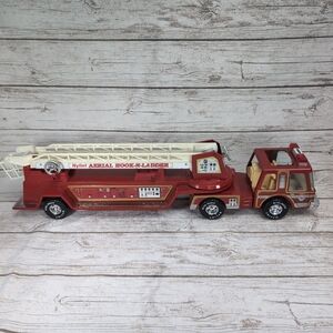 Vintage Nylint Metal Hook & Ladder Fire Engine Co. 5